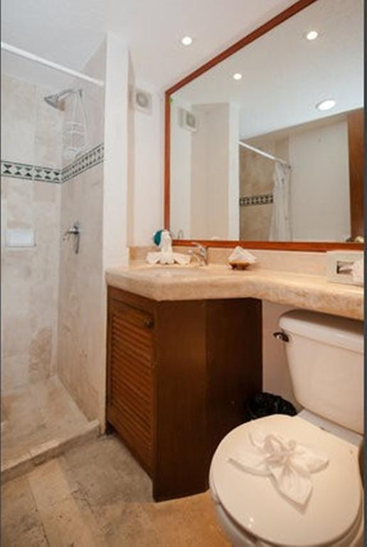 Rinconada Del Sol Condominium *
